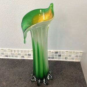 Vintage handblown Jack in the pulpit vase